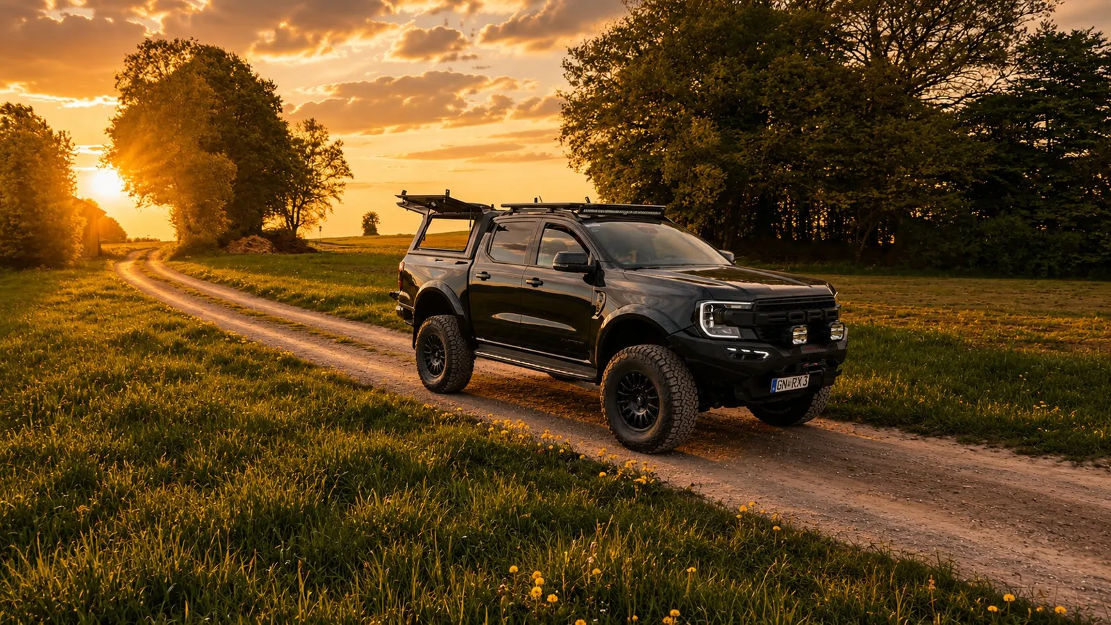Neuer Ford Ranger ab 2022 von Michaelis Tuning, höhergelegt im Sonnenuntergang